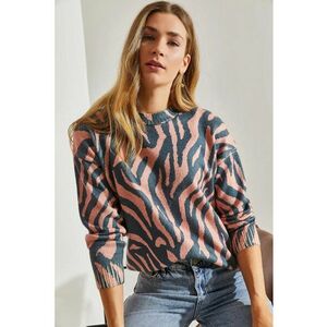 Pulover cu model si decolteu la baza gatului imagine