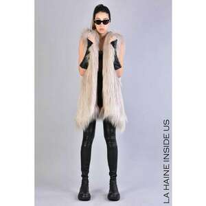 Vesta lunga din blana artificiala - cu textura bogata si aspect voluminos - Bej imagine