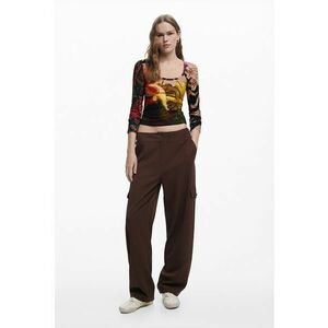 Bluza crop slim fit cu imprimeu - Rosu/Negru/Bej imagine