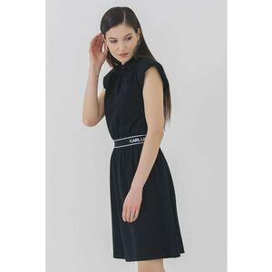Rochie mini evazata cu guler polo - Negru/Alb murdar imagine