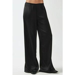 Pantaloni pentru dama - largi - satin - negru imagine