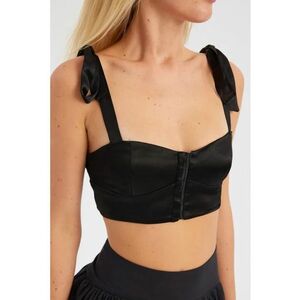 Top scurt - decolteu in forma de inima - negru - textil imagine