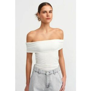 Top bodycon - umeri goi - volane - alb - jerseu imagine
