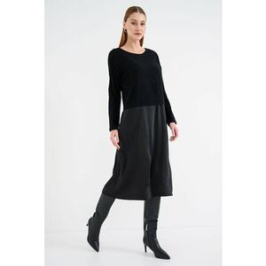 Set de pulover din amestec de lana si rochie de satin - Negru imagine