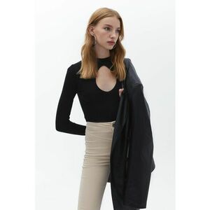 Bluza cu decupaj - Negru imagine