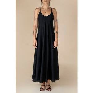 Rochie lunga din amestesc de in - cu croiala in A - Negru imagine