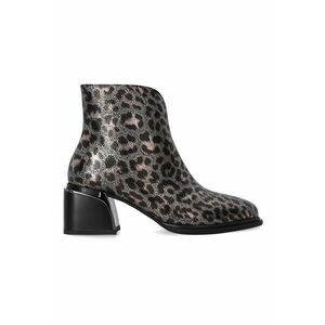 Botine din piele cu animal print imagine