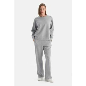 Pantaloni de trening relaxed fit cu model uni si buzunare - Gri deschis melange imagine
