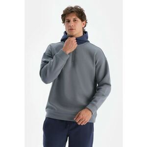 Hanorac cu model in doua tonuri si fermoar scurt - Gri cenusiu/Bleumarin imagine