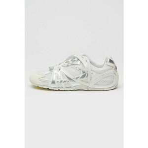 Pantofi sport din plasa cu garnituri din piele intoarsa The 72 Spring - Alb/Argintiu imagine