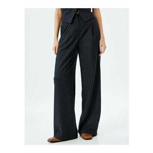 Pantaloni cu dungi croiala ampla si pliuri frontale - Bleumarin imagine