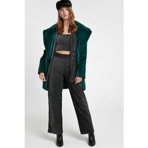 Top crop cu model in dungi - Negru/Alb optic imagine