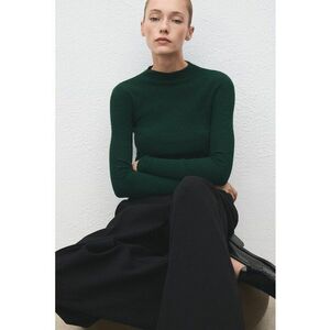 Pulover slim-fit cu decolteu la baza gatului - Verde englez imagine