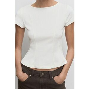 Tricou cu decolteu la baza gatului si model uni - Alb murdar imagine