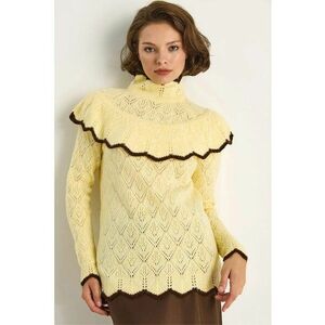 Pulover dama - Jacquard cu guler semi-rulat si volane - galben chihlimbar - tricot - imagine
