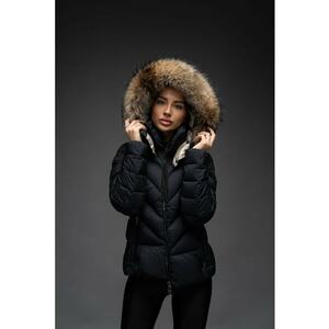 Geaca matlasata cu umplutura de puf gasca oversize cu gluga - ARIA - culoare Negru si Alb - marime XL - imagine