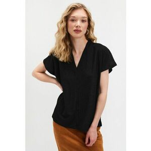 Tricou lejer cu decolteu la baza gatului - Negru imagine