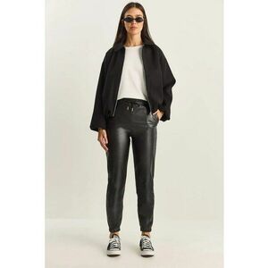 Pantaloni dama - jogger din piele ecologica - negru - textil imagine
