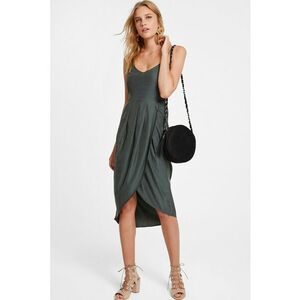 Rochie din amestec de lyocell cu croiala lalea - Verde padure imagine