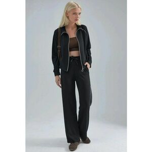 Costum dama - set din doua piese - talie inalta - picioare largi - negru - tricot de grosime medie imagine