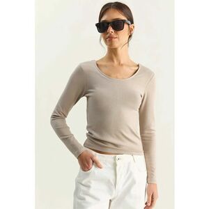 Bluza dama - tricotata - guler in U - bej imagine