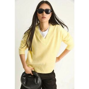 Pulover dama - maneca lunga - decolteu in V - galben - tricot - imagine