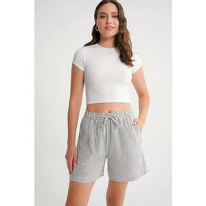 Pantaloni scurti dama - talie inalta - dungi - alb/negru - textil imagine