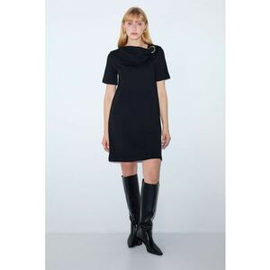 Rochie dreapta cu detaliu inel - Negru imagine