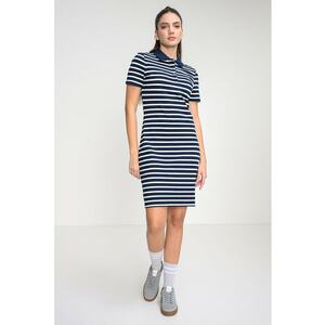 Rochie polo cambrata cu logo discret - Alb/Bleumarin imagine