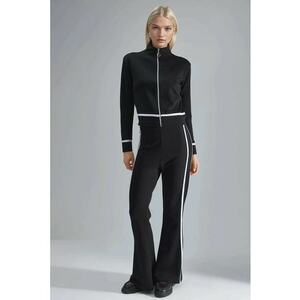 Costum dama - set din doua piese - fusta evazata cu dungi - guler cu fermoar - negru - tricot imagine